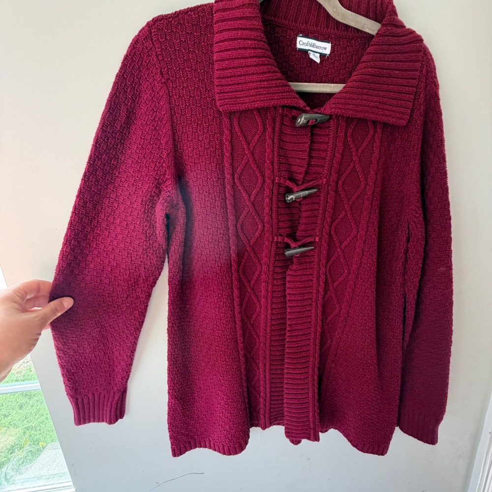 Croft Barrow Toggle Button Cable Knit Cardigan Women Medium Burgundy Red Cozy